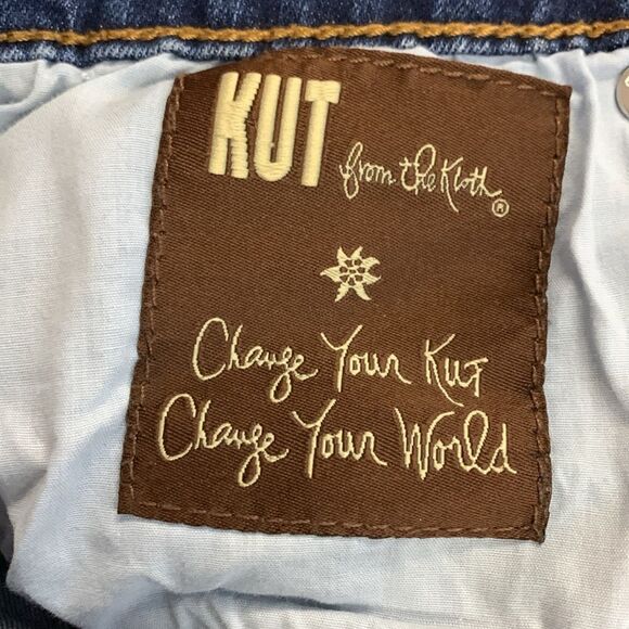 Kut from the Kloth Blue Medium Wash Mid-Rise Baby Bootcut Jeans Size 8 Short - Picture 10 of 14